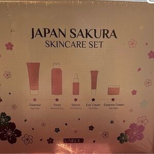 Aiko Sakura Skincare Set - Pink and Red